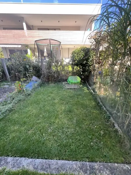 VOLDERS - Sonnige 3 Zi.-Wohnung mit Balkon und eigenem Gartenanteil zur Vermietung