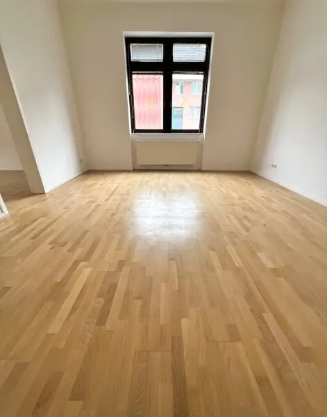 67m² Stadtwohnung mit Einbauküche, modernisiert für 385.000 €