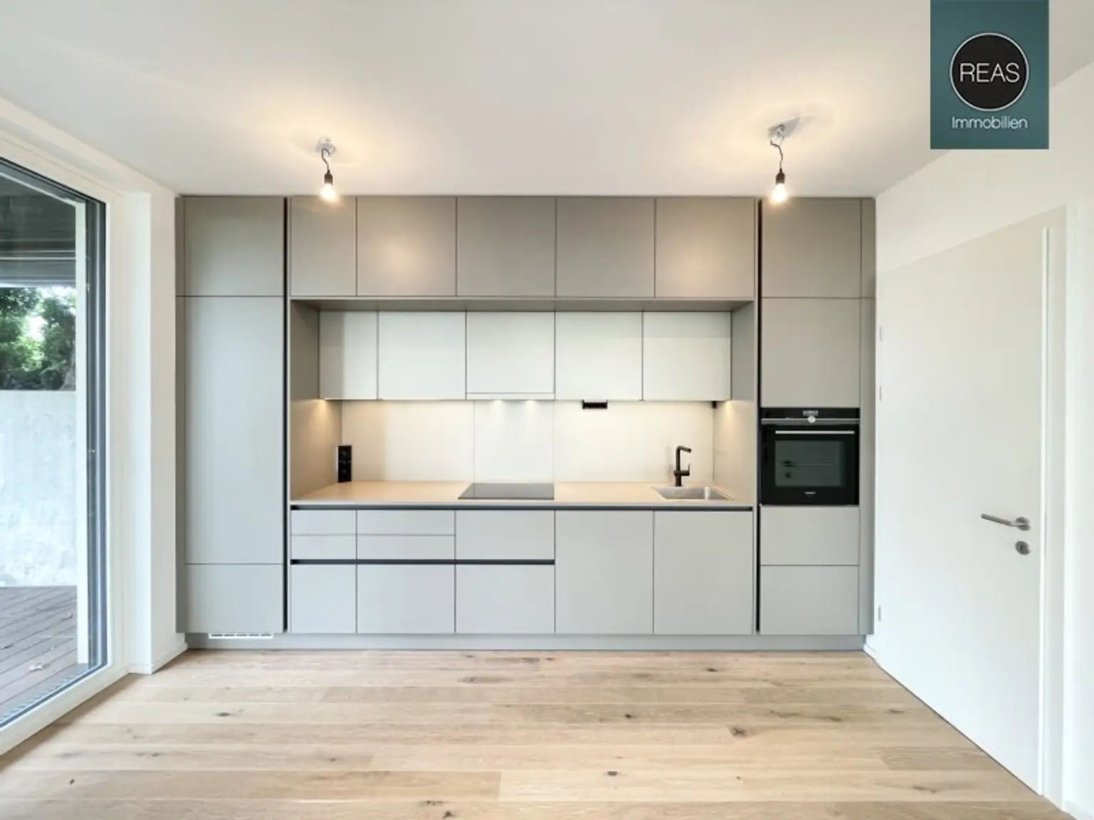 Provisionsfrei: Wohnresidenz Zögernitz! Luxus Gartenwohnung in Döblinger Bestlage! Garagen verfügbar!