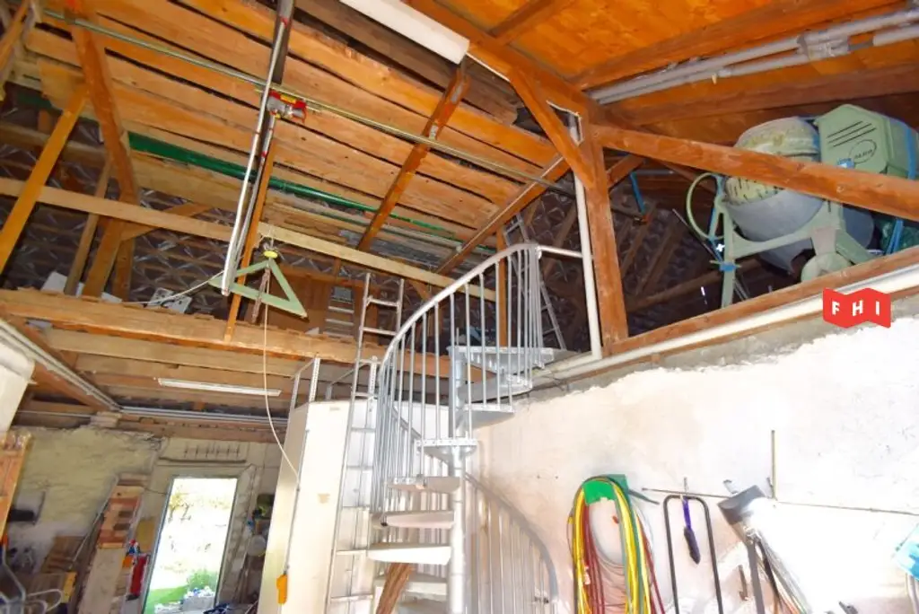 Bauernhausidylle im Wienerwald nahe dem Naturpark Föhrenberge