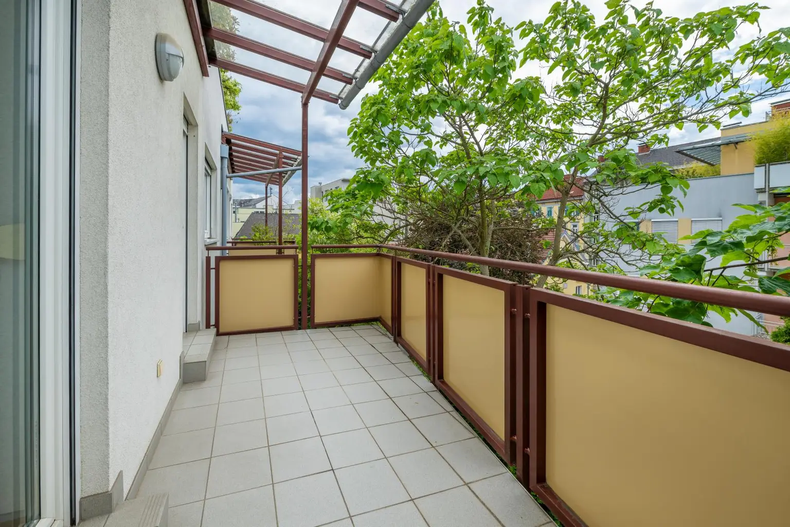 Balkon UG