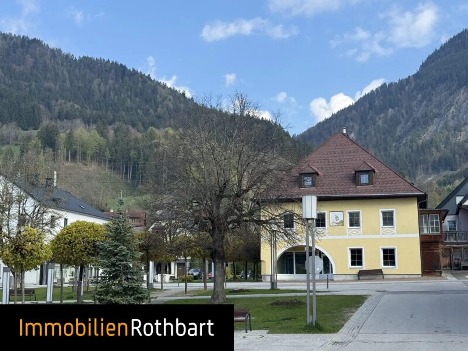 Großzügiges Stadthaus in Stainach-Pürgg – 525m², sanierungsbedürftig, 360.000 €