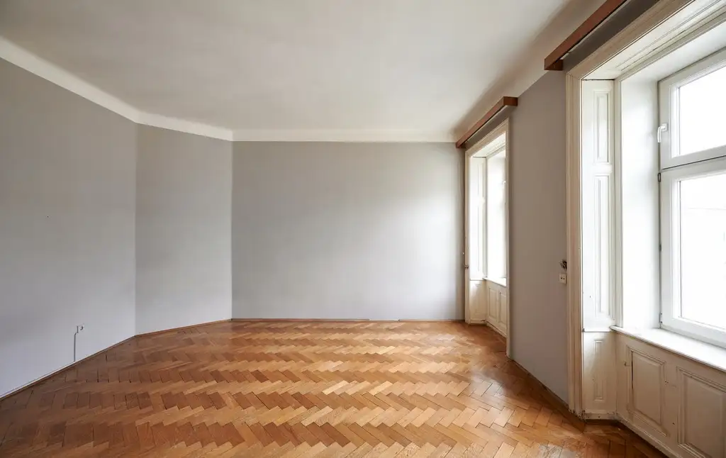 Sie suchen eine Altbauwohnung mit Potenzial in ausgezeichneter Lage?