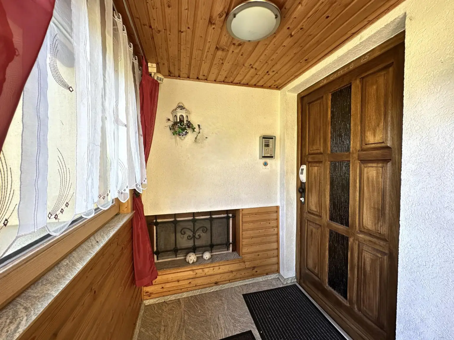 ***Familienfreundliches Eckreihenhaus in traumhafter, sonniger Ruhelage***