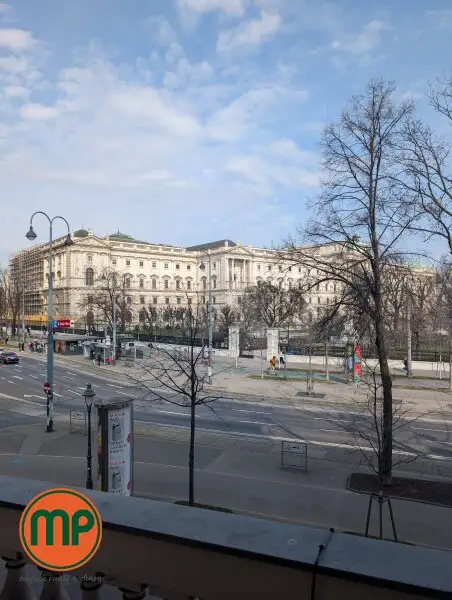 Prachtresidenz am Burggarten: 200 m² Eleganz & Geschichte