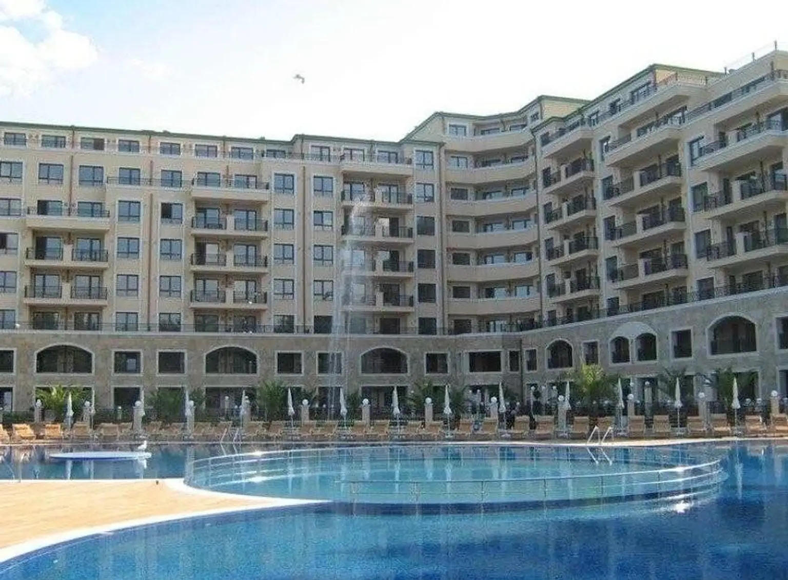 17 Hotel mit Pool BG