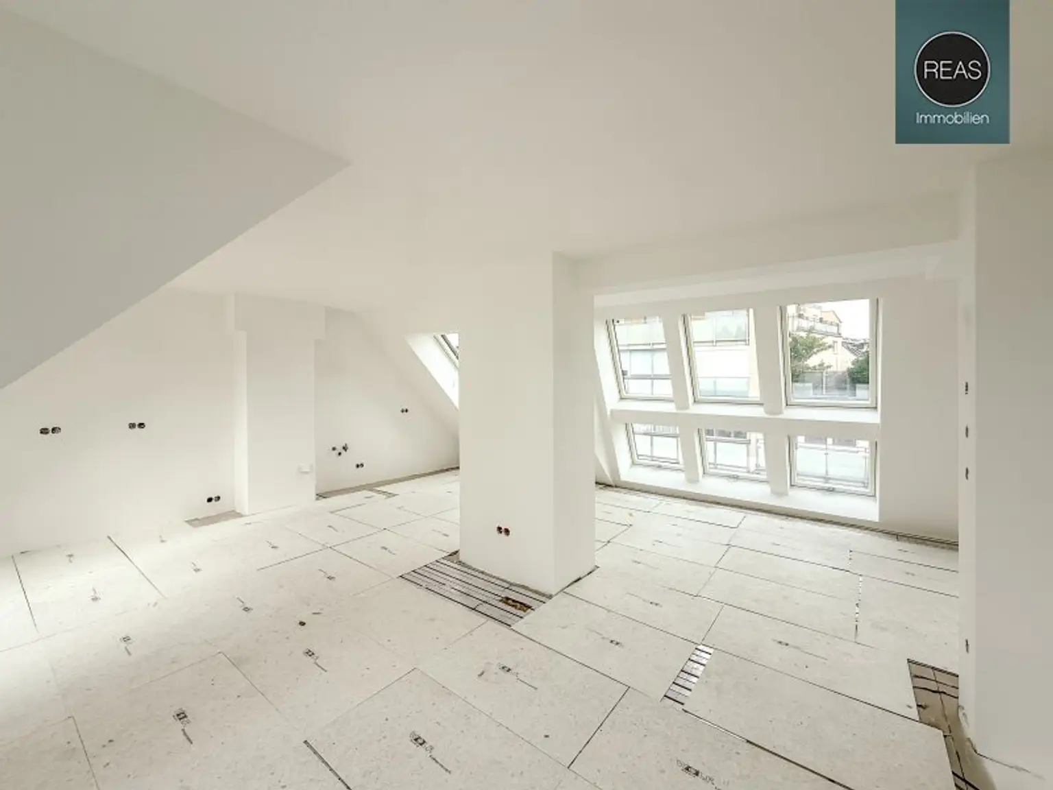 Erstbezug: Atemberaubendes Dachgeschoss - Maisonette - Apartment (klimatisiert) mit 3 Terrassen und hochwertiger Ausstattung im trendigen Ottakring!