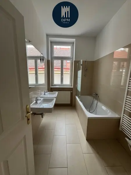 Großzügig aufgeteilte 3-Zimmer Wohnung in Top Lage !!