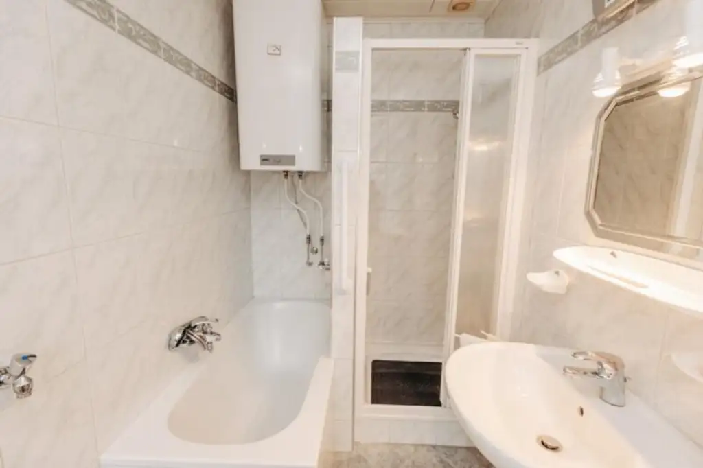 Lassen sie sich von diesem  zentrumsnahen Juwel inspirieren, hier ist der Urlaub zu Hause…