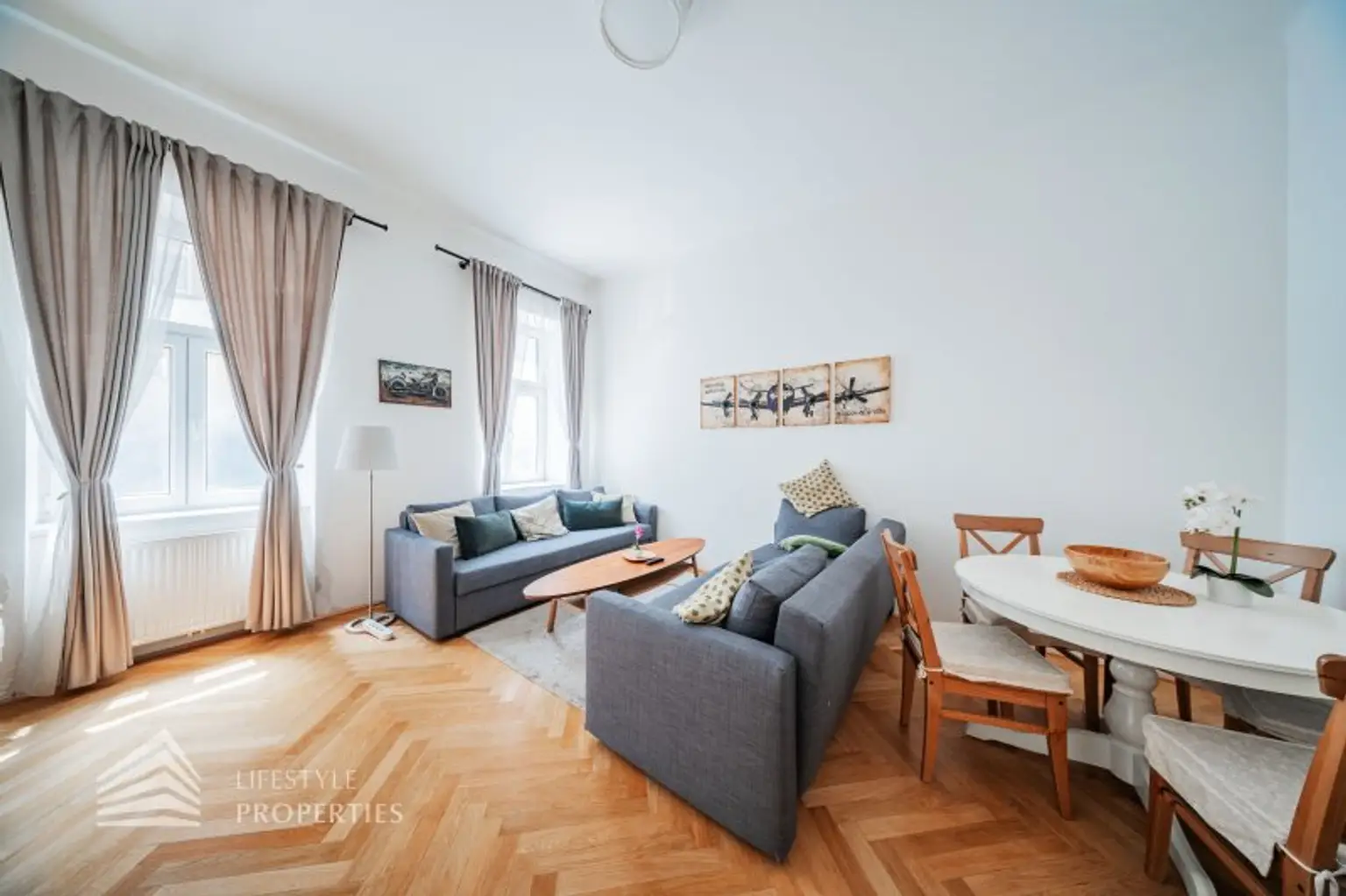 Charmante 2-Zimmer  Renovierte Altbauwohnung nähe Augarten
