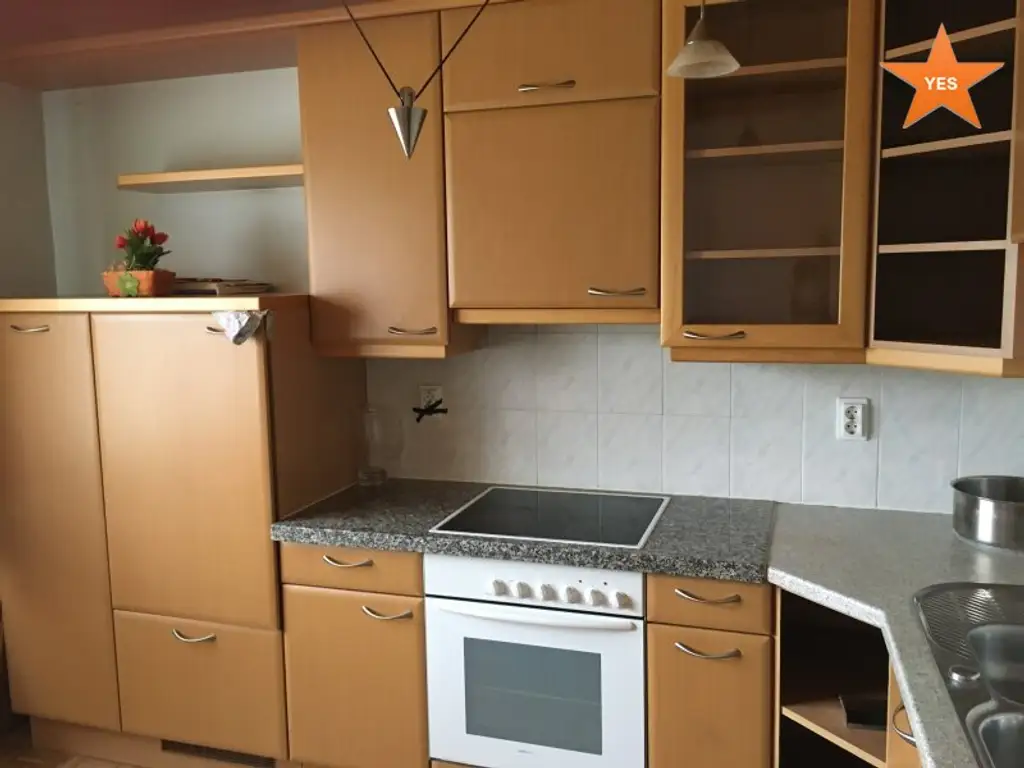 Provisionsfreier Kauf! Mehrfamilienhaus mit Gewerbeflächen - Rendite zwischen 6-7  % erzielbar