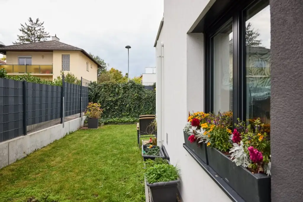 Sonnige 4 Zi Gartenwohnung in Ruhelage (S-Bahn Liesing Nähe) mit Garage
