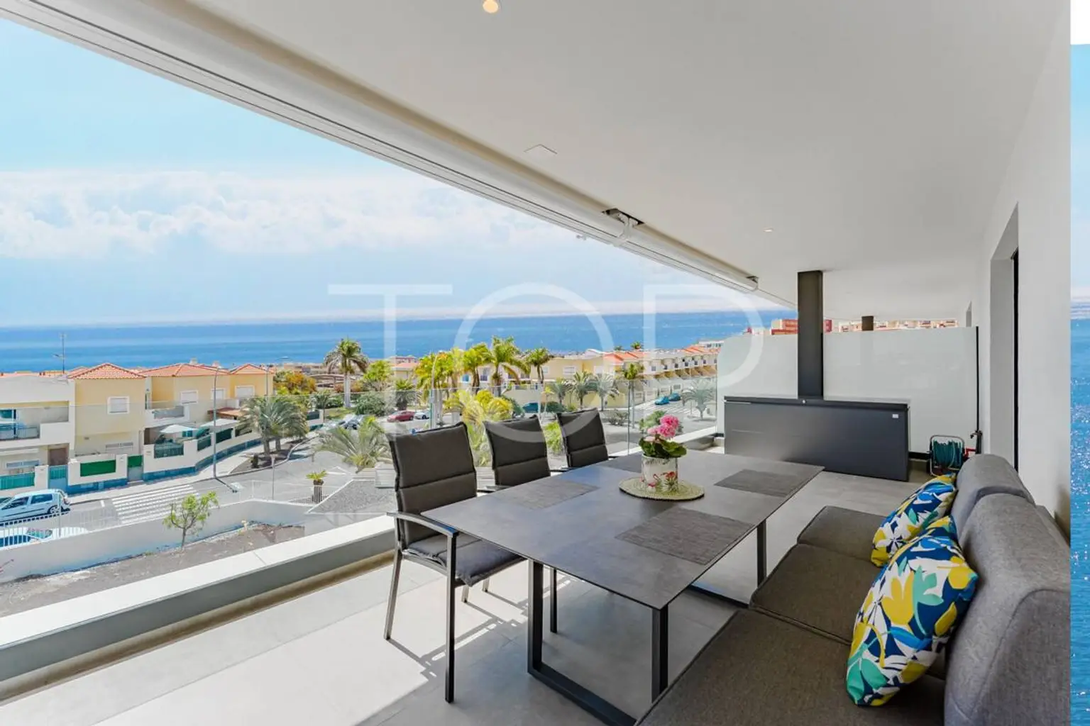 Atlantic-Homes-El-Madroñal-Tenerife (4)