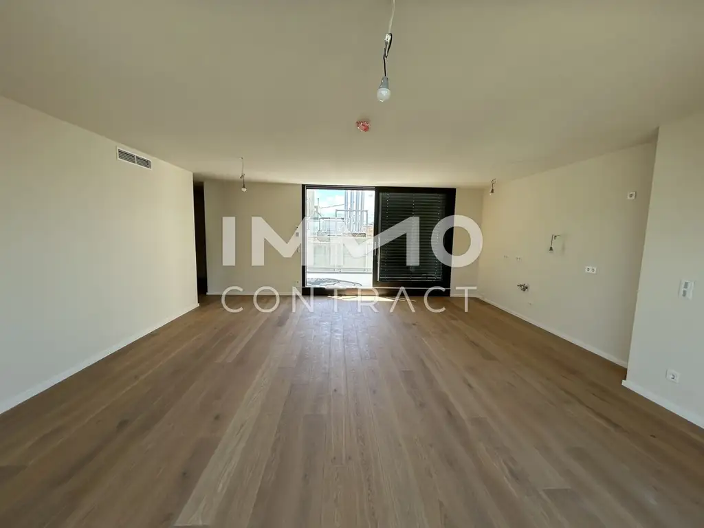 LUXURIÖSE 4-ZIMMER-WOHNUNG MIT
DACHTERRASSE - beim Naschmarkt