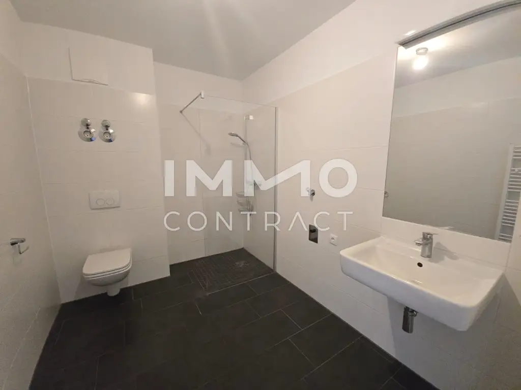 Zwei Zimmer Wohnung mit großem Balkon und EIGENGARTEN in ruhiger Innenhoflage, Dornschneidergasse 31 - Top 1