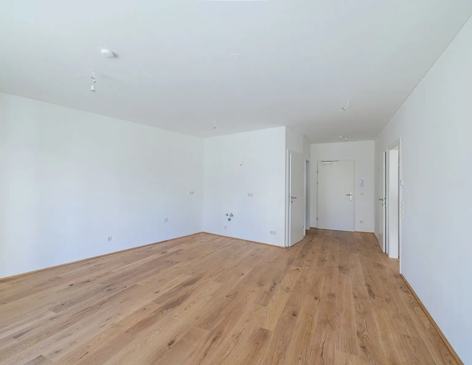 Stadtnahes Wohnglück: Investieren Sie in zeitgemäße Neubauten am Stadtrand