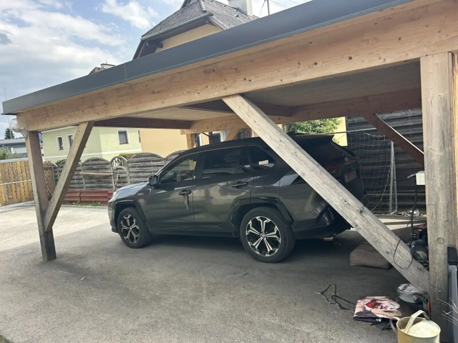 Feldkirchen Stadt - BJ 2018  zwei Häuser 170 m² + saniertes 135 m² Haus mit mehreren Möglichkeiten mit Garten und Carport mit 1041 m² Grund– nähe neues medQuartier-Ärztehaus, HAK & BH Feldkirchen