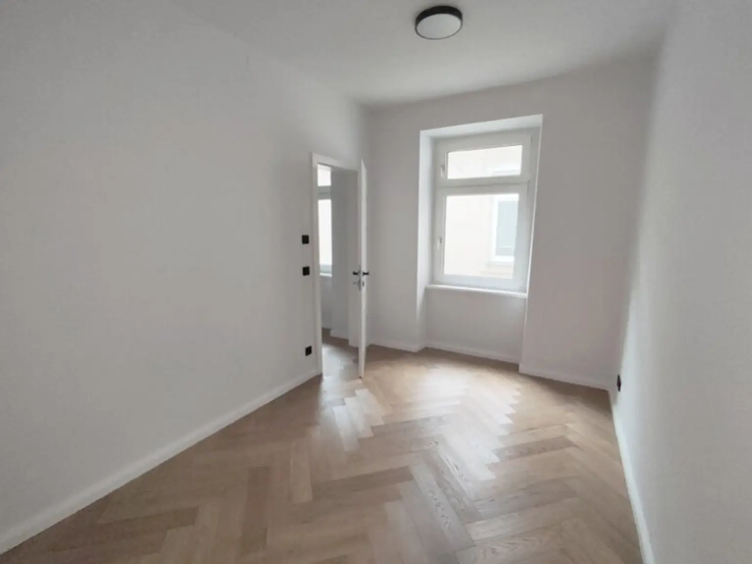 Krongasse! 3-Zimmer Altbau-Erstbezug in liebevoll saniertem Altbauhaus - Top13