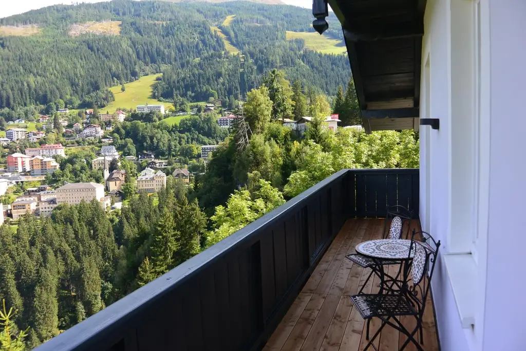 Panorama-Ferienappartmenthaus mit 6 eigenständigen Appartments in Bad Gastein