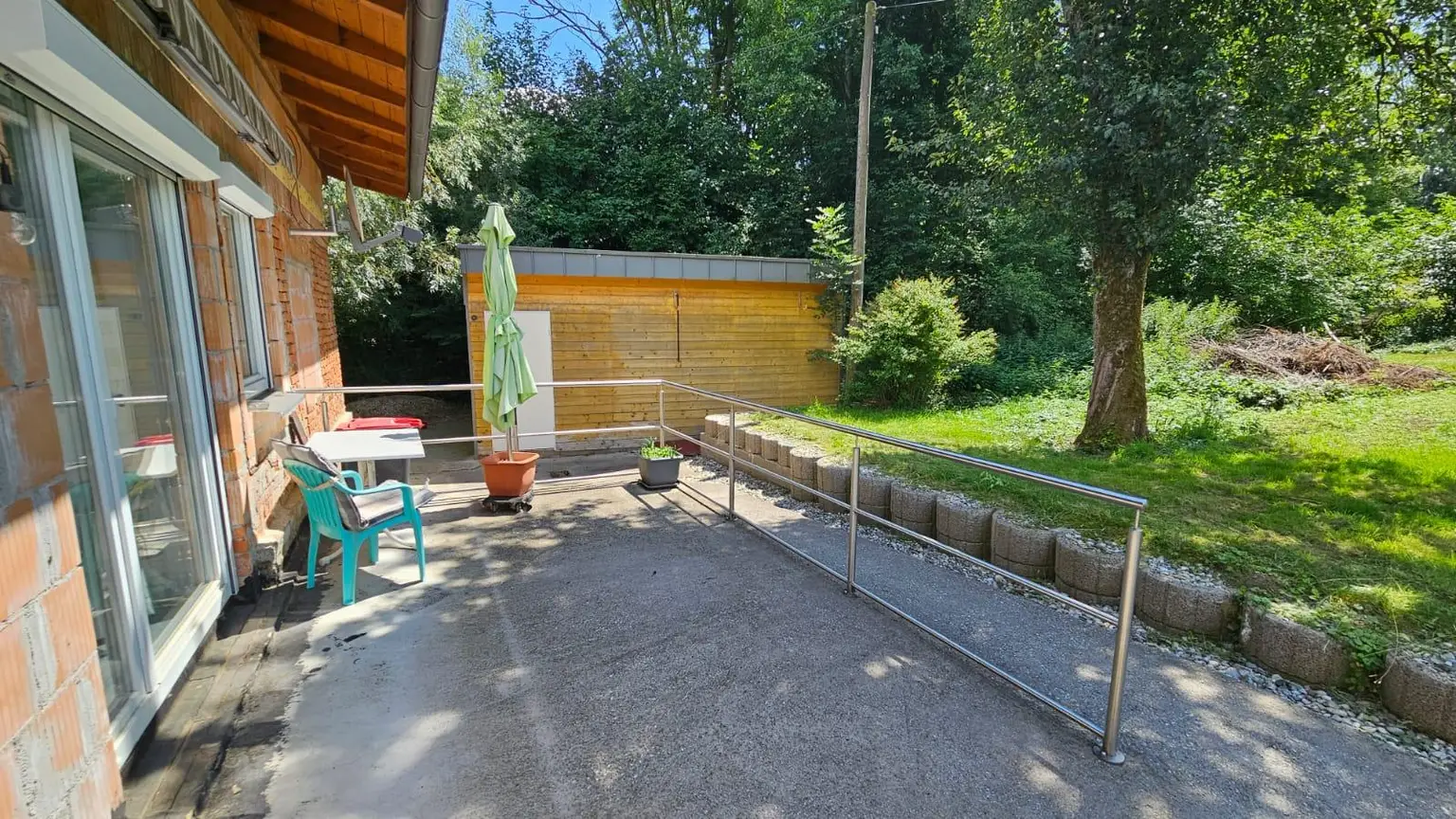 Innviertel-Highlight! Schöner neuwertiger Bungalow mit gr. Garage und schönem Garten in Eggerding nahe Andorf und Schärding zu verkaufen!
