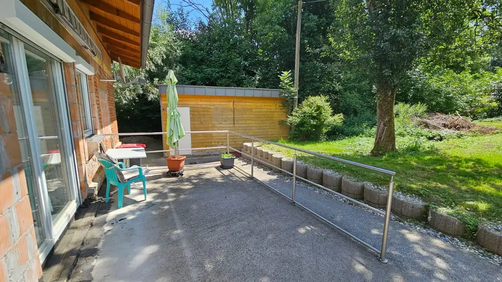 Innviertel-Highlight! Schöner neuwertiger Bungalow mit gr. Garage und schönem Garten in Eggerding nahe Andorf und Schärding zu verkaufen!