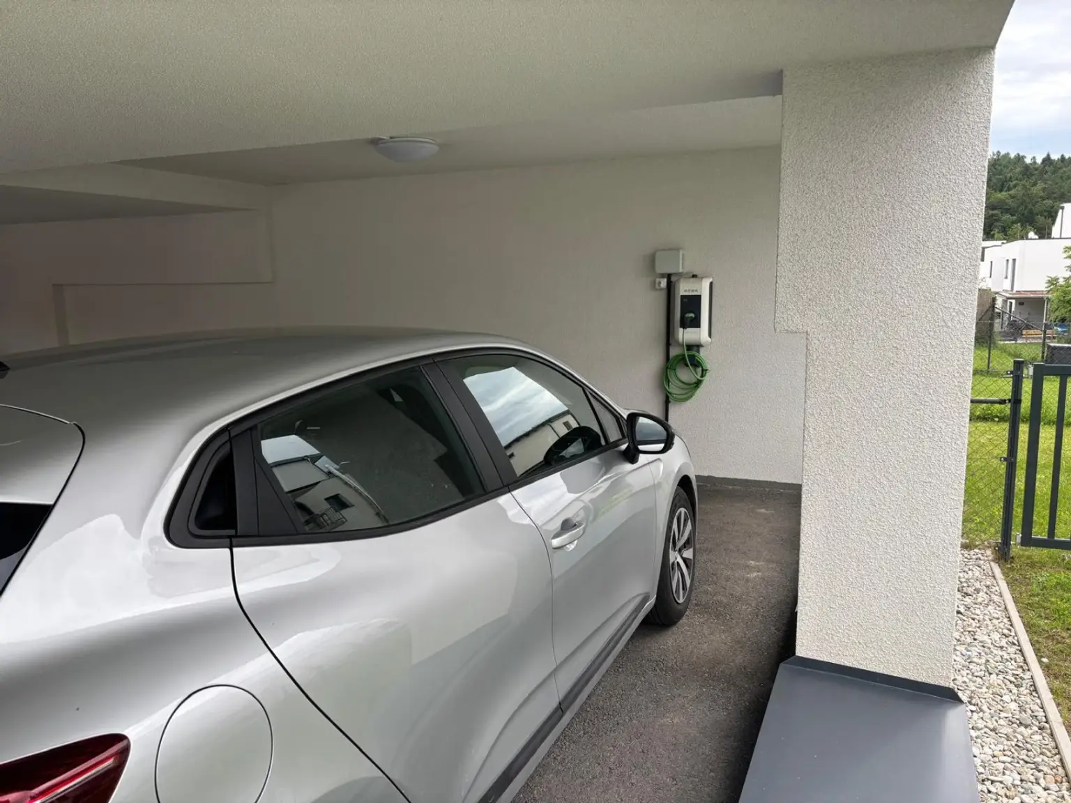 Hochwertige Designer-Wohnung mit großer Terrasse