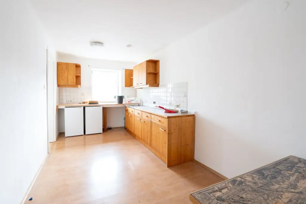 Neuhofen an der Krems, Haus mit Kleinwohnungen und Zimmer zu kaufen! PROVISIONSFREI