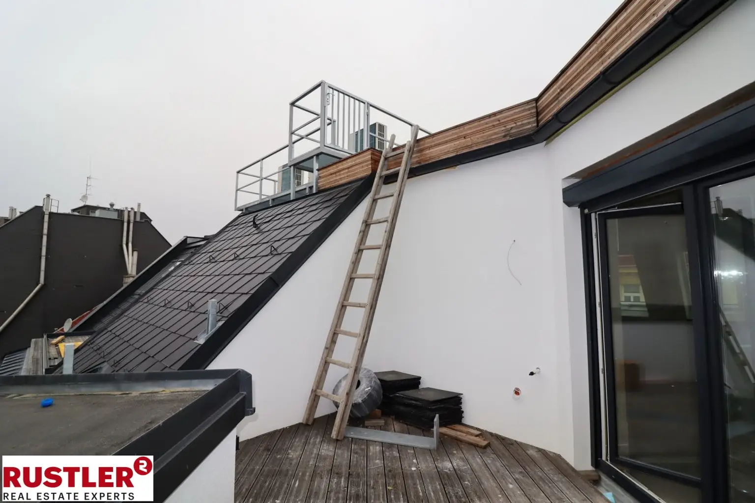 Altbaurenaissance mit Dachgeschossausbau- Nähe Kutschkermarkt