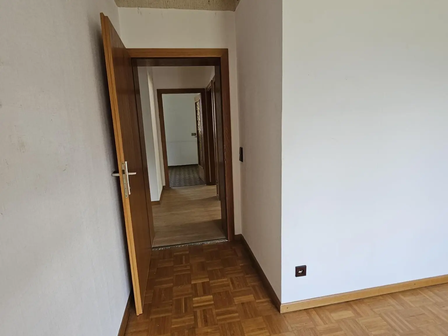 Gut geschnittene Wohnung in wunderschöner Lage am Sonnenplateau