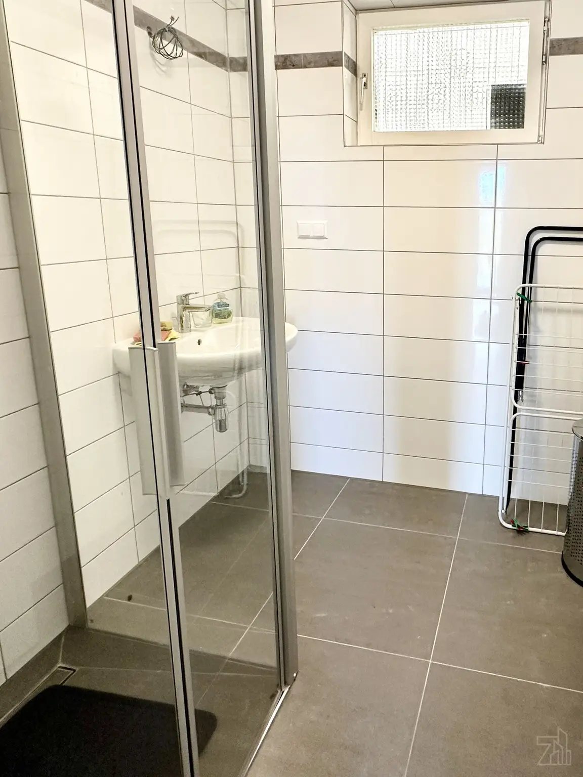 Charmanter Bungalow auf großzügigem Grundstück mit Seeblick