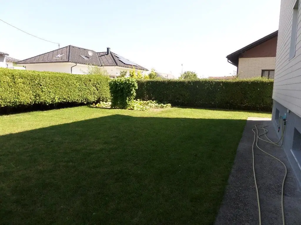 Topgepflegtes Zweifamilienhaus