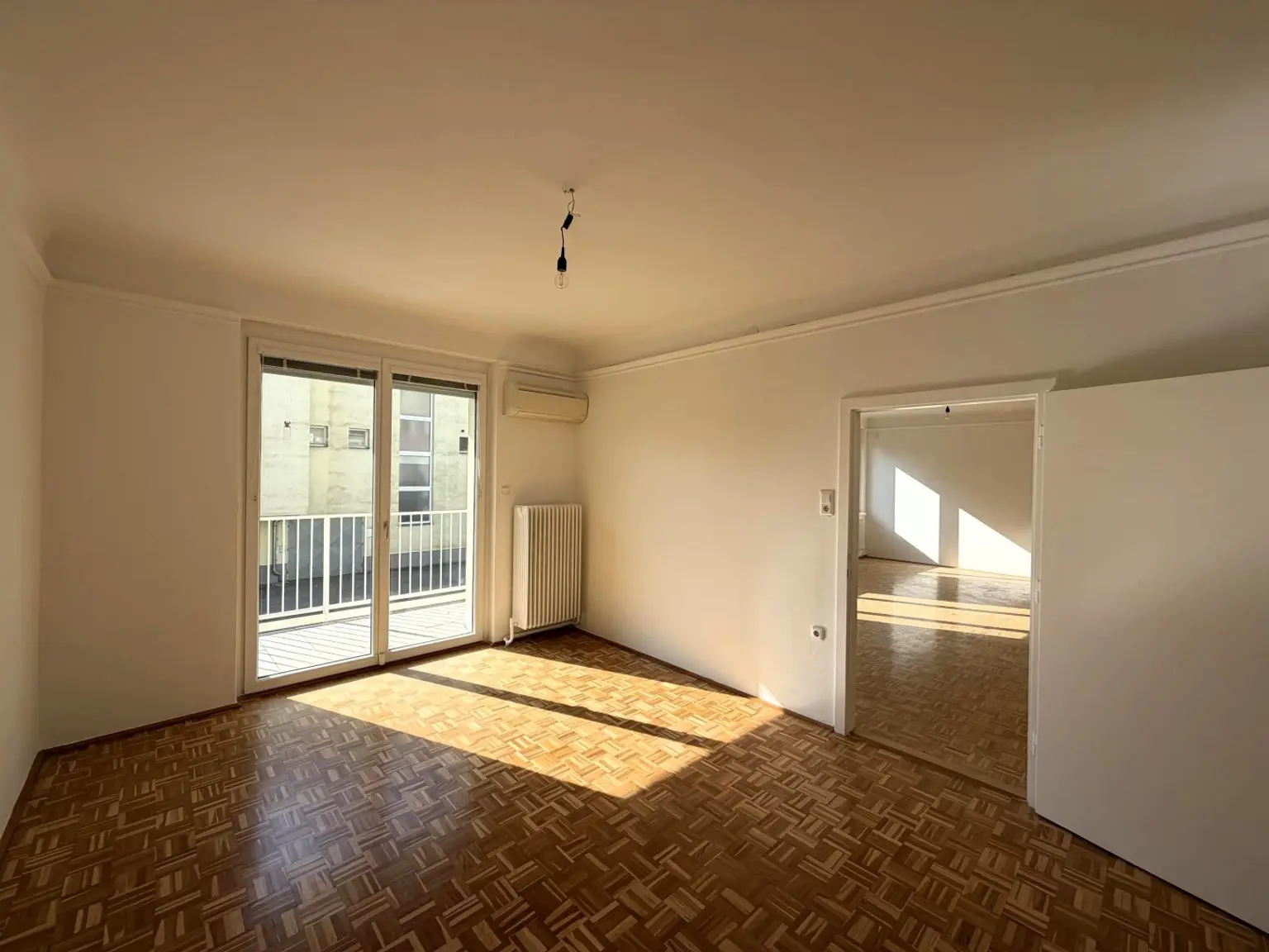 Schlafzimmer 1 von 2 / klimatisiert