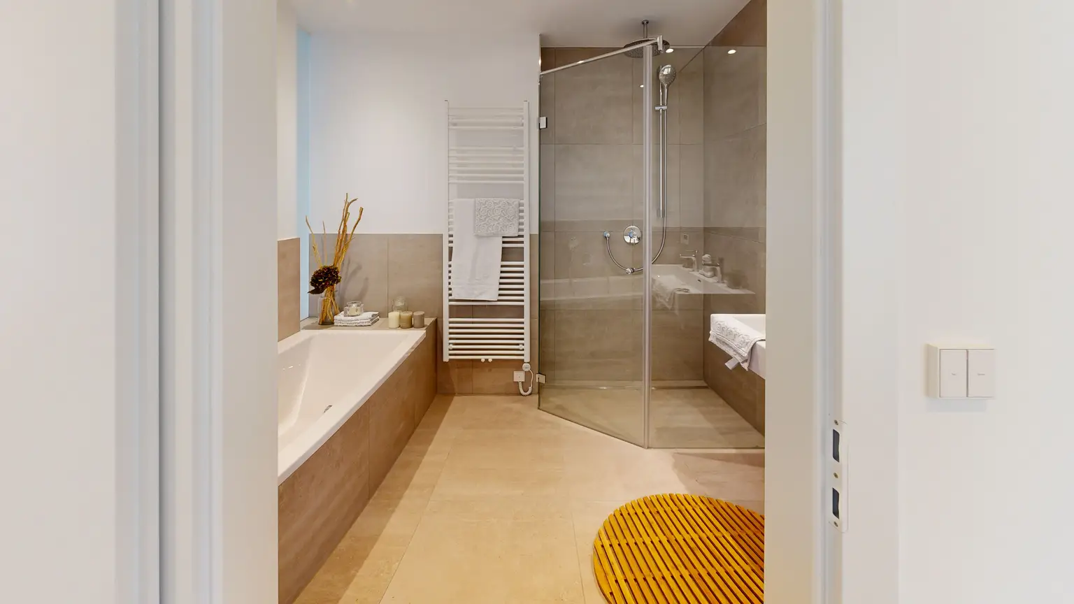 ZUR SCHÖNEN AGNES – Erstbezug: Großzügige 5-Zimmer-Dachgeschoss-Maisonette mit Dachterrasse in Sievering // PROVISIONSFREI