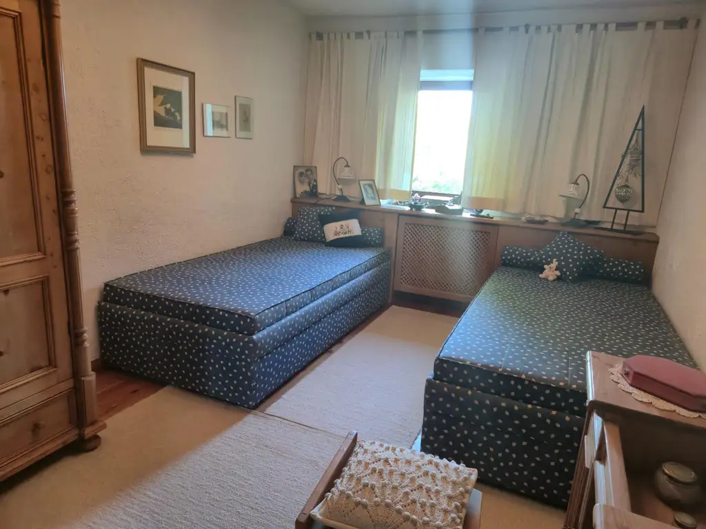 Wunderschöner Dreikanthof in Ruhelage mit Reithalle