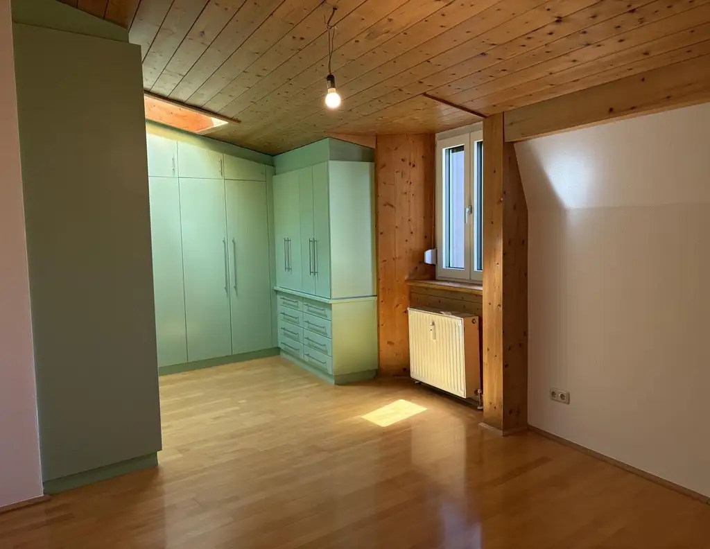 Gemütliche Dachgeschosswohnung an der Esplanade in Gmunden