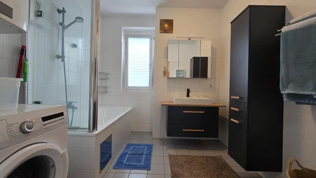 3-Zimmer-Wohnung im 2ten Stock mit sonniger Loggia & Tiefgarage in Toplage von Kaindorf an der Sulm