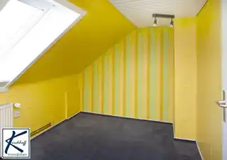Kind-Arbeiten Dachgeschoss