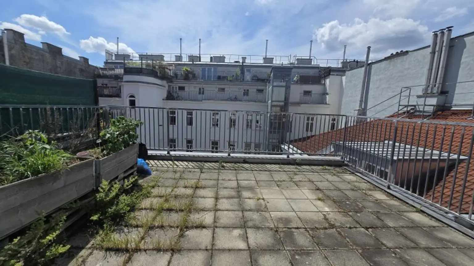Schöne 4 Zimmer Wohnung mit Terrasse. Nähe Mariahilfer Straße