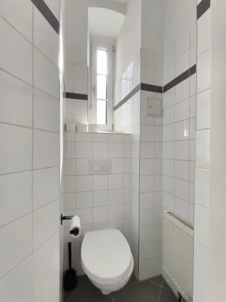 Freundliche Hofwohnung - Für Ruhesuchende mit Altbaucharme - Bahnhof Hernals in der Nähe - Ab 2026 U5