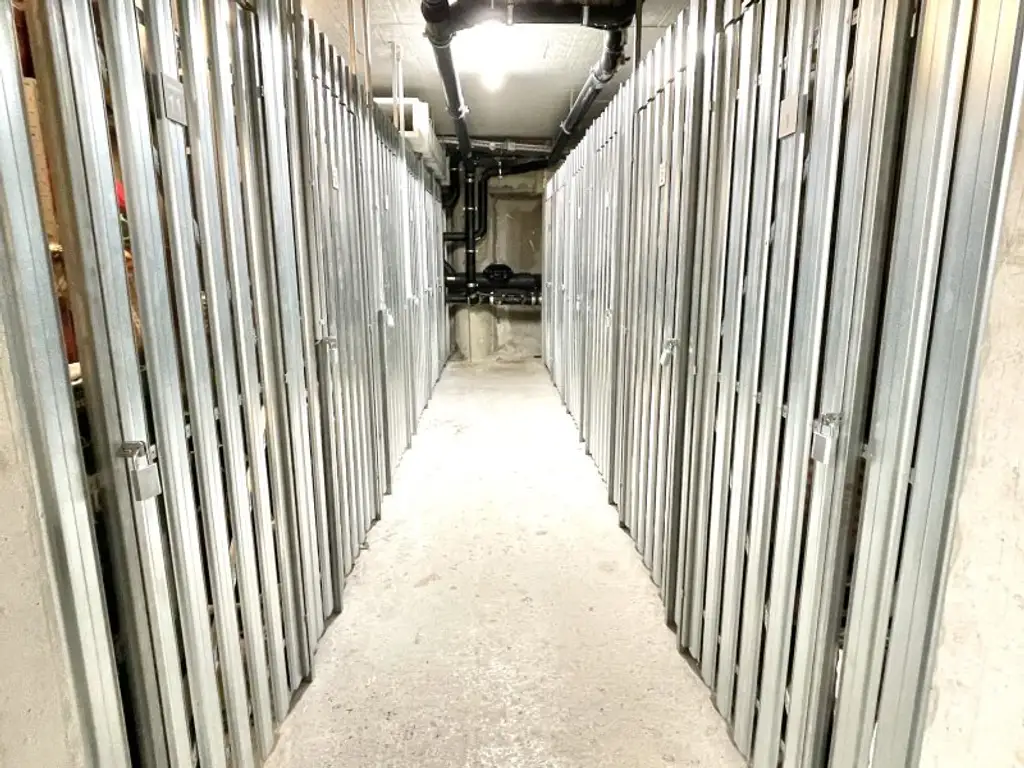 *Goldener Hirsch – Stilvolle 2-Zimmer-Wohnung mit Terrasse & Garten in der Ziedlergasse, 23. Bezirk*