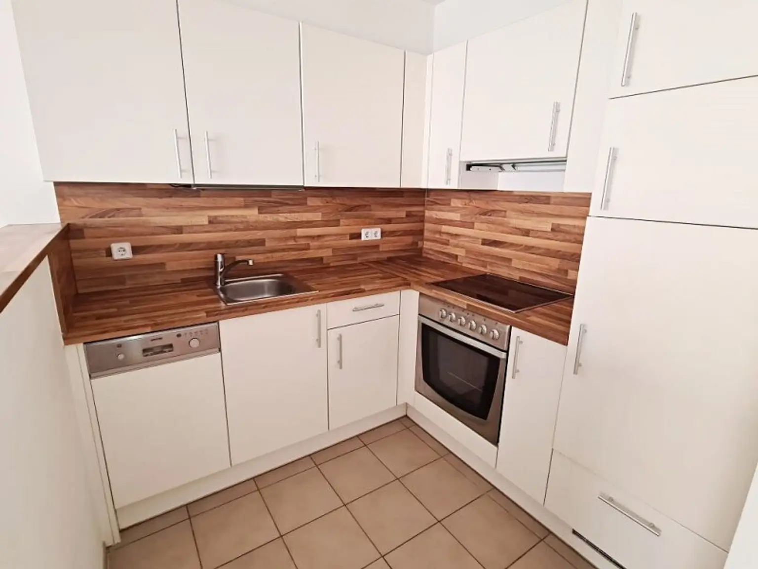 TANBRUCKGASSE - ROLLINGERGASSE, 54 m2 Neubau, 2 Zimmer, Komplettküche, Wannenbad, Parketten, Bahnhof Meidling