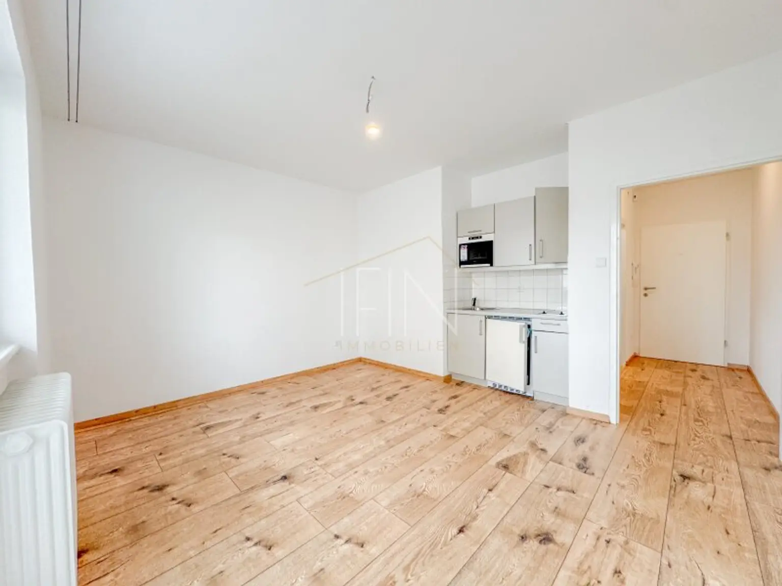 Starterwohnung mit Balkon in Bahnhofsnähe!