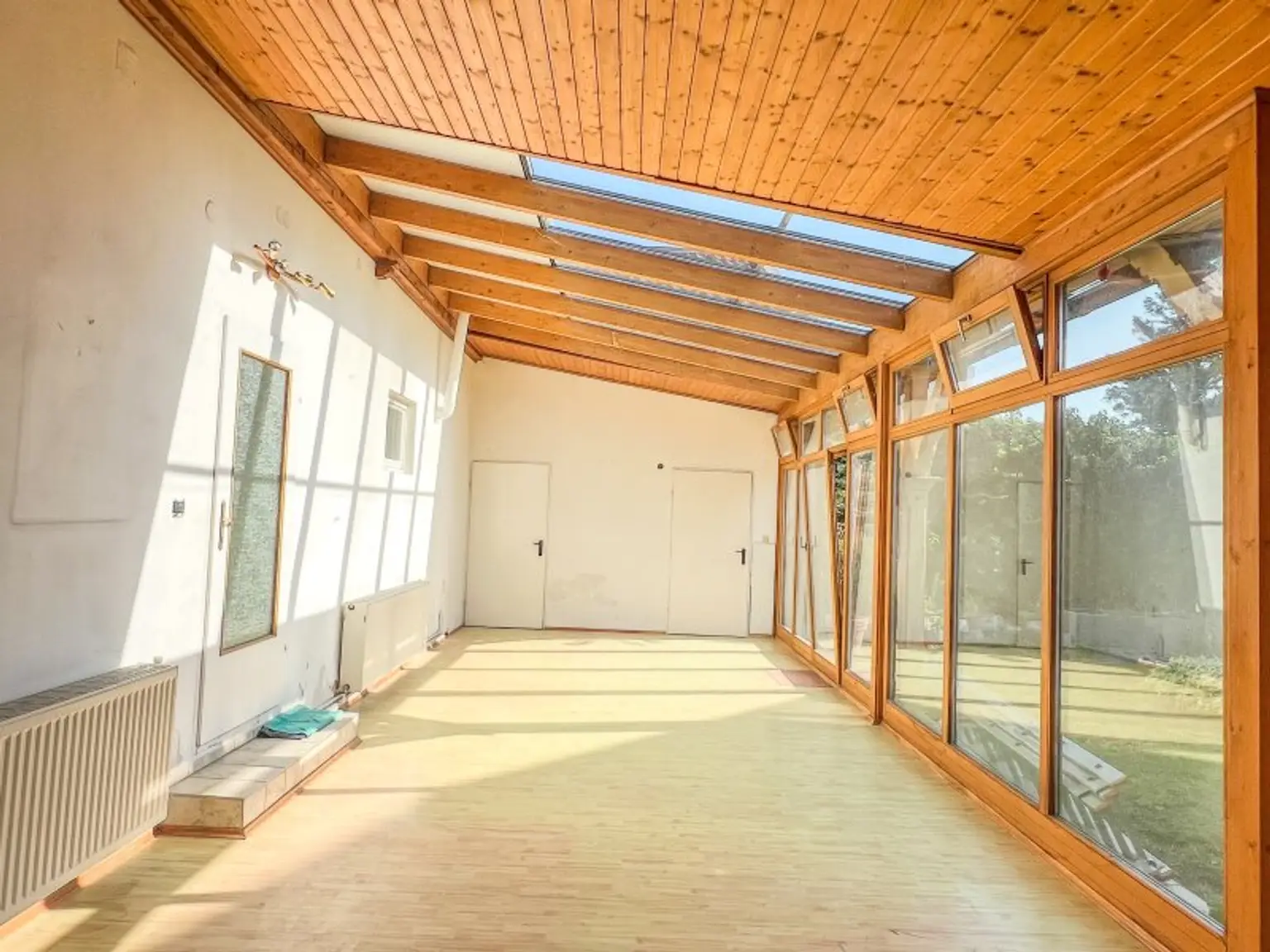 Charmante Liegenschaft mit Ausbau- und Neubaupotential im Herzen von Guntramsdorf