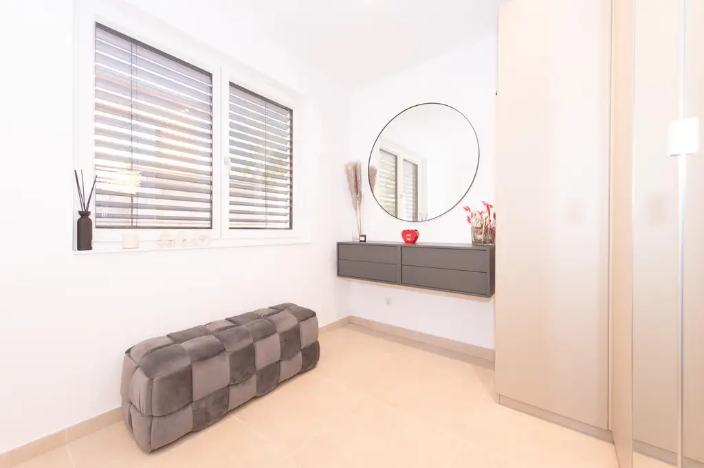 Stylisches Zuhause in Hart bei Graz – modern, bezugsbereit & neuwertig vollmöbliert