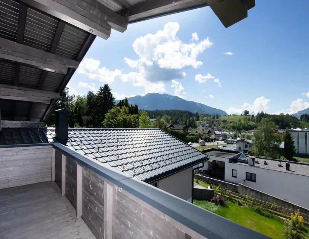 Förderung möglich! Sonnige Dachgeschosswohnung am Stadtrand von Saalfelden!