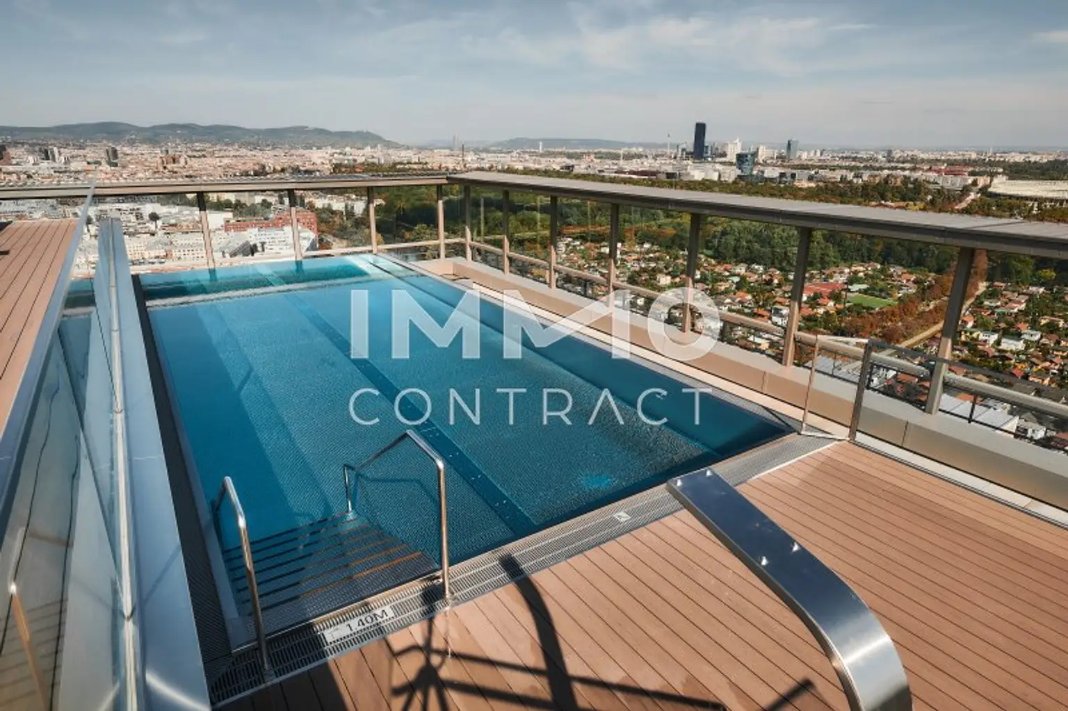 Rooftop Pool mit Terrasse (360° Blick)