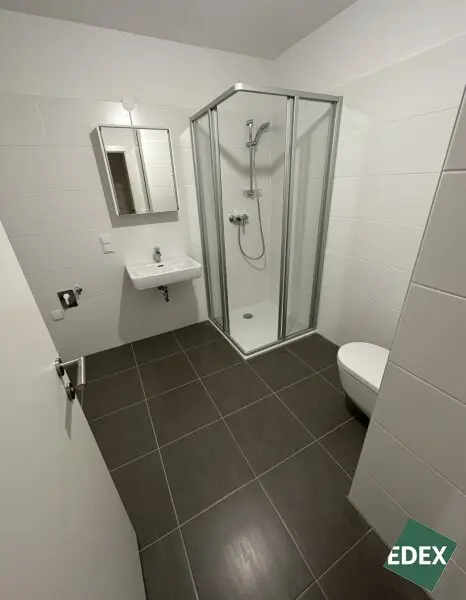 Moderne 2-Zimmer-Wohnung mit Balkon nahe U1