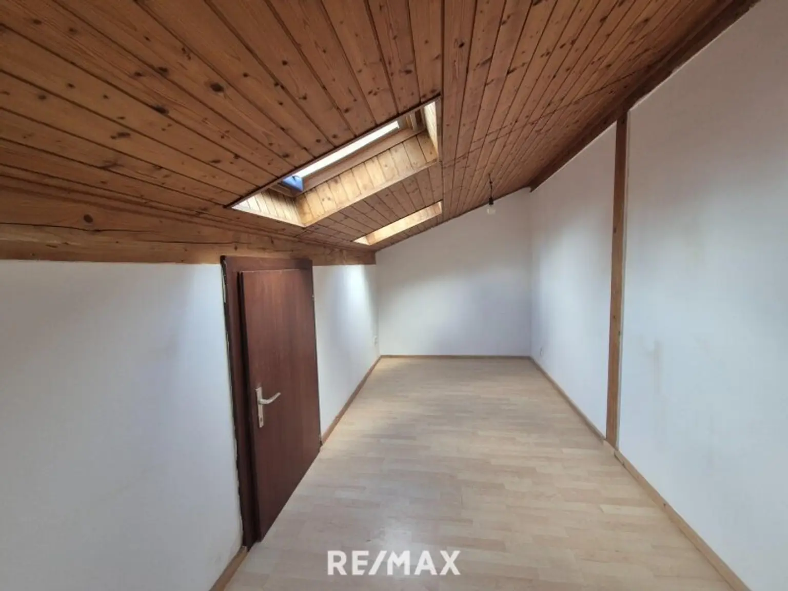 Büro / Arbeitsraum mit Stauraum