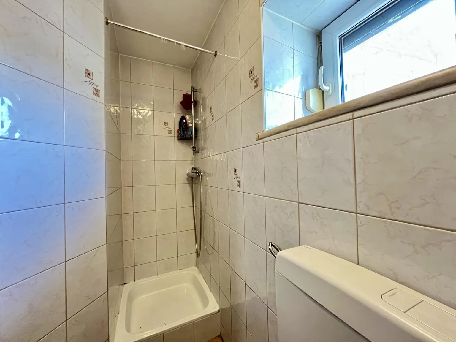 Dusche EG