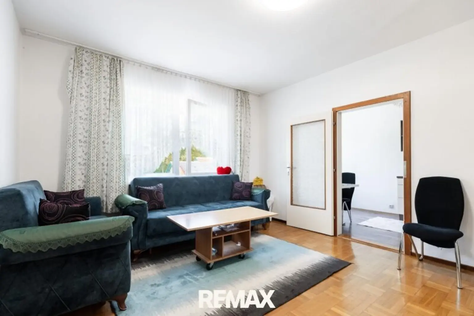 17 Wohnzimmer